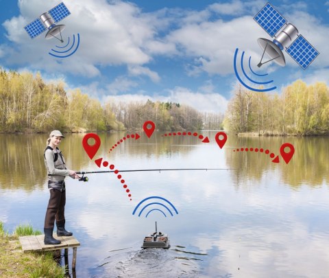 Fishing Expedition LAKE XPREDATOR - łódka zanętowa z GPS Fishing Expedition Fishing Expedition LAKE XPREDATOR - łódka zanętowa z GPS Fishing Expedition